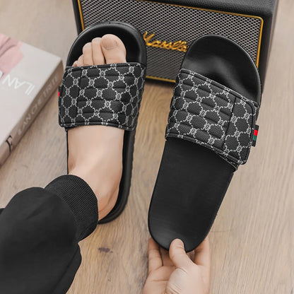 Summer men's slippers fashion comfortable breathable slippers indoor bathroom sandals plus size casual outdoor beach shoes 47