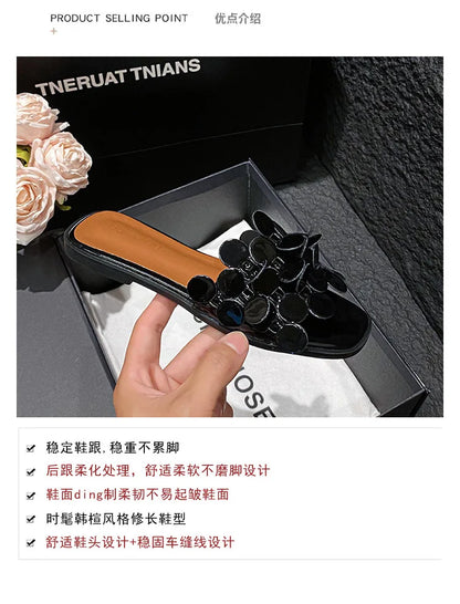 Luxury Floral Petal Flat Sandals Women 2025 Casual Slides Open Toe Sandalias Mujer Flipflops Home Slippers Femme Pantuflas Shoes