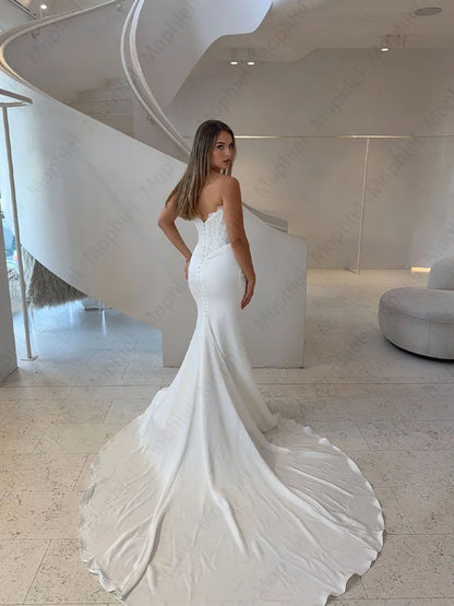 Mermaid Wedding Dresses Strapless Sleeveless Satin Bride Dress with Lace Pleat Beach White Bridal Gown for Reception Customized
