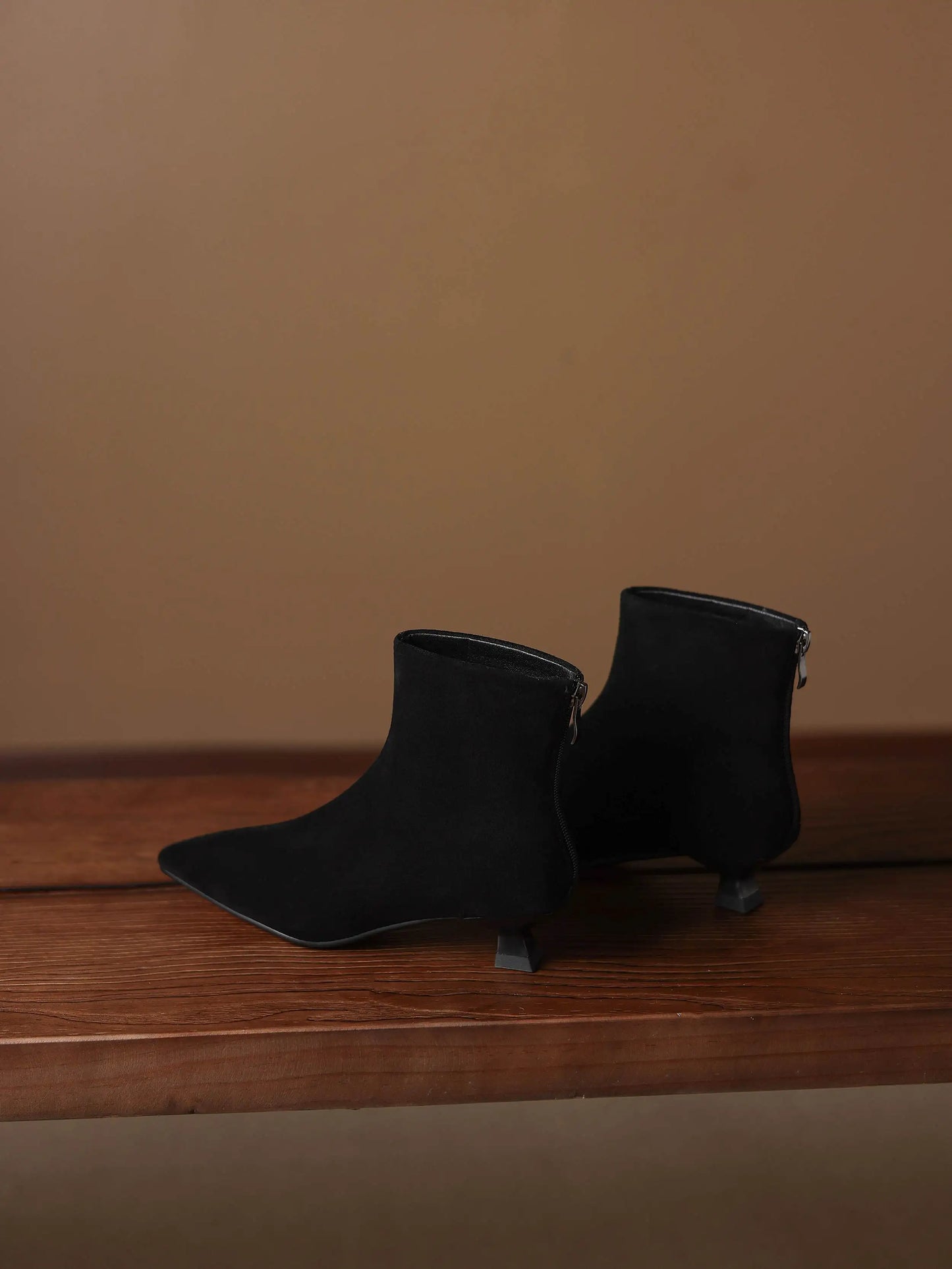 Plus Size 34-42 Genuine Leather Pointed Toe Med Heels Zipper Modern Boots Winter Autumn Shoes Concise Elegant Dress Ankle Boots