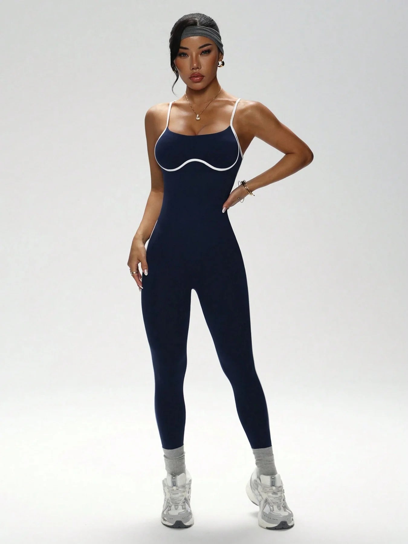 U-Back Contrast Trim Yoga Bodysuit Adjustable Thin Strap One Piece Workout Jumpsuit High Stretch Butt Lifting Gym Fitness Romper