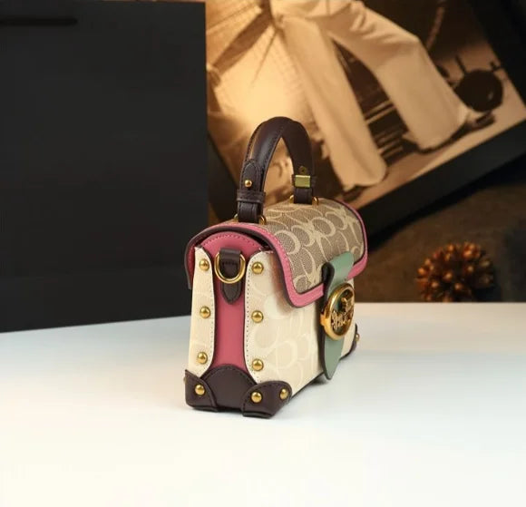 A New 2025 Stylish and High-End Box Bag with a Niche Design and Luxurious Women's Bag, a Single-Shoulder Crossbody Bag
