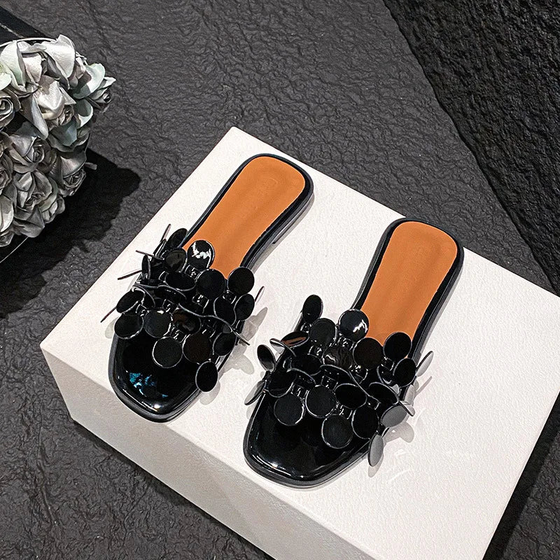 Luxury Floral Petal Flat Sandals Women 2025 Casual Slides Open Toe Sandalias Mujer Flipflops Home Slippers Femme Pantuflas Shoes