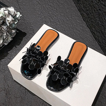 Luxury Floral Petal Flat Sandals Women 2025 Casual Slides Open Toe Sandalias Mujer Flipflops Home Slippers Femme Pantuflas Shoes