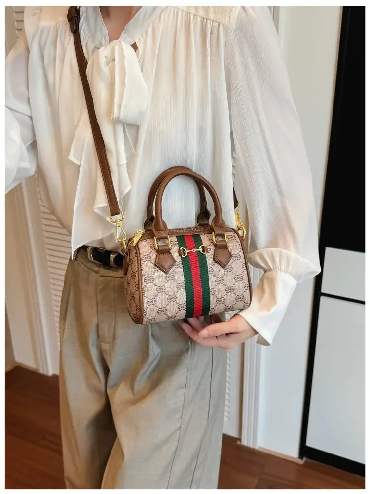 High-end Leather Diaper Bag for Ladies Vintage Fashionable Simple Commuter Backpack Business Mens Womens