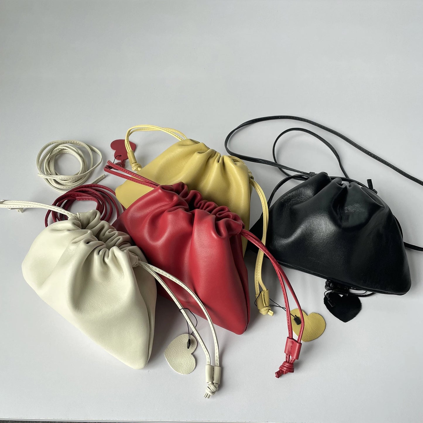 Sheepskin Drawstring Cloud Bag 2025 Summer New Design Soft Genuine Leather Handbag Shoulder Bag Fashionable Women Crossbody Bag