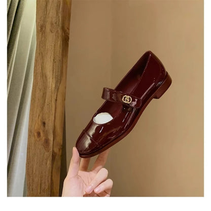 Women Two Tone Mary Jane Shoes 2026 New Patent Leather Buckle Strap Low Heel Casual Shoes For Office And Daily Wear Elegant
