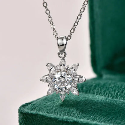 Rrjzz 1CT 6.5MM Moissanite Necklace for Women D Color Round Cut Lab Imitation Diamond 14K Gold Plated Pendant Necklace Jewelry