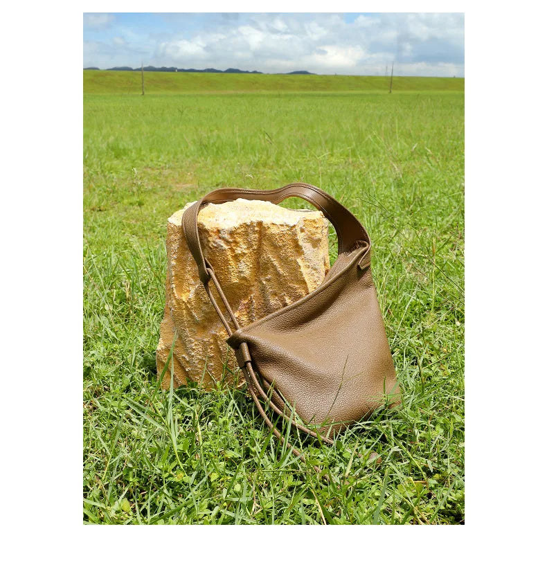 Women's Genuine Grade Cow Leather Handbags Luxury Designer Ladeis Shoulder Crossbody Bucket Bags for Woman Cowhide Underarm Bag