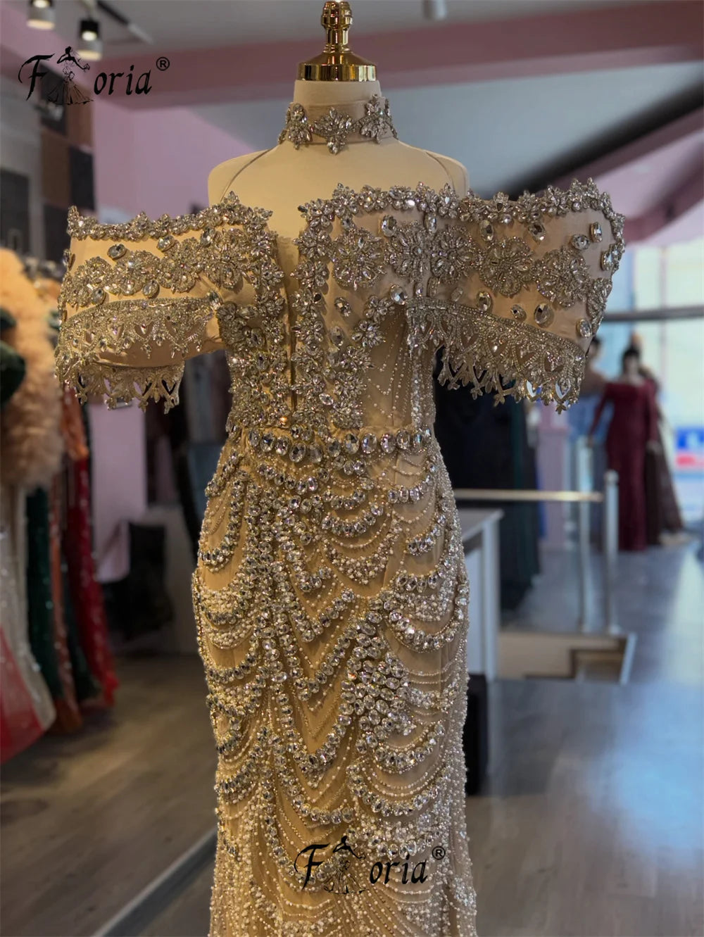 Nude Crystal Beaded Mermaid Wedding Dresses with Choker Sparkly Rhinestone Dubai Woman Formal Party Robe De Mariee Customized