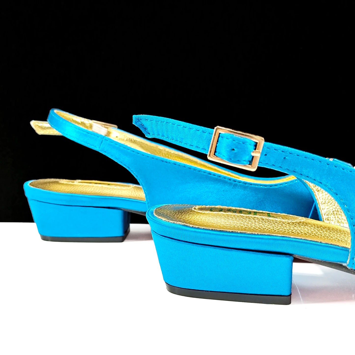 QSGFC 2026 Summer New Design Specials Italian Women Shoes and Bag Set Sky Blue Color Comfortable Low Heels With Rhinestone