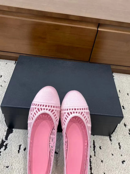 Luxury Brand Casual Flats Women's Fashion Slip-on Casual Shoes Hand-woven Versatile Flats Retro Casual Shoes Woven Cutout Design