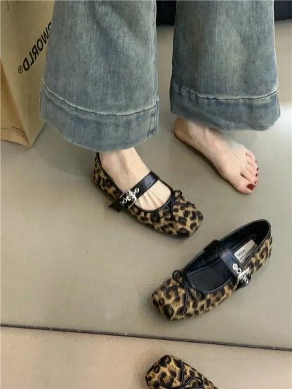Women's Square Toe Shoes New Luxury Bow Flats Ladies Ballet Silver Belt Buckle Footwear Elegant Fashion Mary Jane Shoes Zapatos
