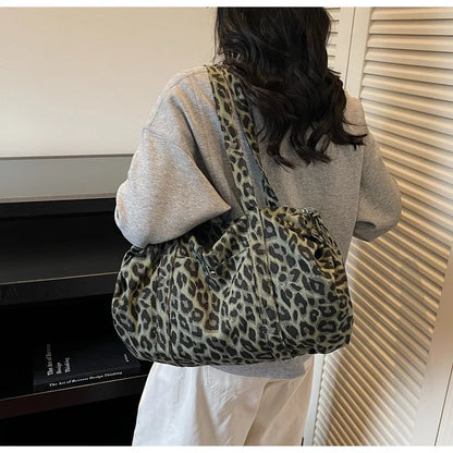 Trendy Leopard Print Canvas Shoulder Bag Large Capacity Fashion Tote Handle Bag for Daily Commute Versatile Texture Storage Bags