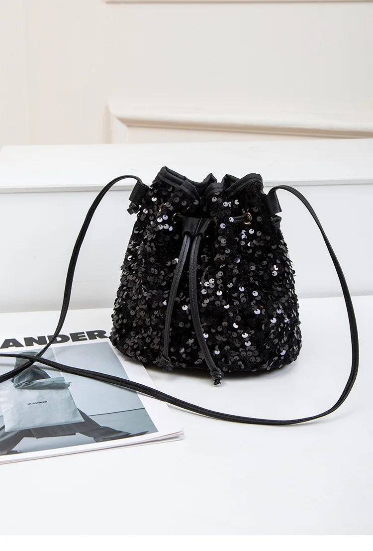 New Chic Multicolor Sequin Shing Shoulder Bag Fashion Versatile Handbag Drawstring Bucket Bag Large Capacity Wallet Purse Bags