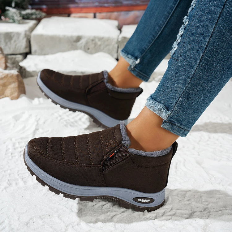 Women's Slip‑On Winter Snow Boots, Fuzzy Fleece Lined Warm Ankle Booties, Water‑Resistant Quilted Upper, Non‑Slip Thick Rubber Sole Cozy Winter Shoes, Easy On Off Casual Cold‑Weather Footwear for Moms Seniors Outdoor