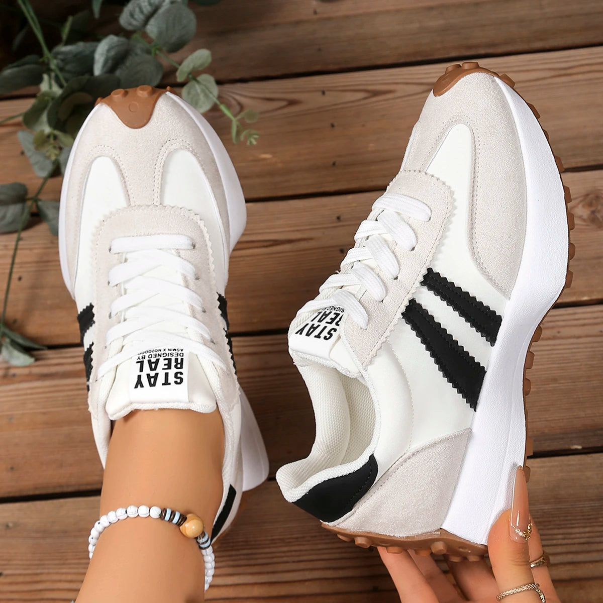 Fashionable New Style Elegant Lace Up Casual Shoes Women Spring/Autumn Round Toe Thick Sole Anti Slip Comfortable Sports Shoes