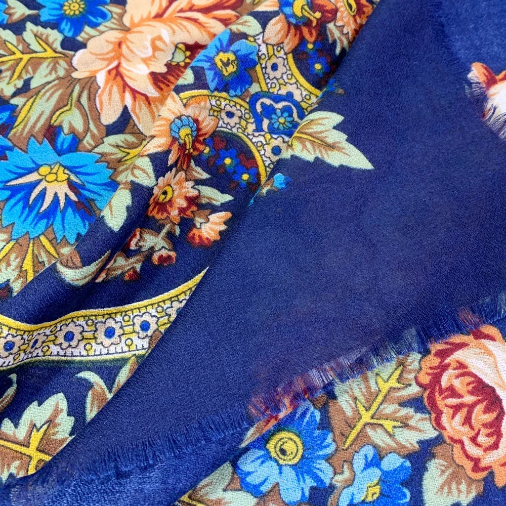 130*130cm Breathable Thin Russian Square Scarf Women Luxury Floral Print Ethnic Retro Bandana Shawl Foulard Femme Beach Stole