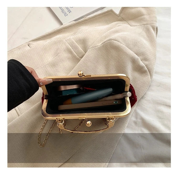 Luxury Design Women's Evening Clutch Purse Dinner Party Ladies Small Clip Shoulder Bag Handbags Retro Female Chain Crossbody Bag