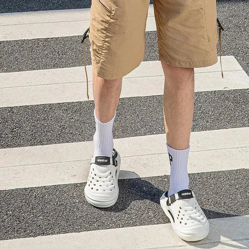 Fashion 2026 Mix Color Men's Comfortable Thick Platform Clogs Summer Beach Outside Couple Slippers Soft Sole EVA Sandals Slides