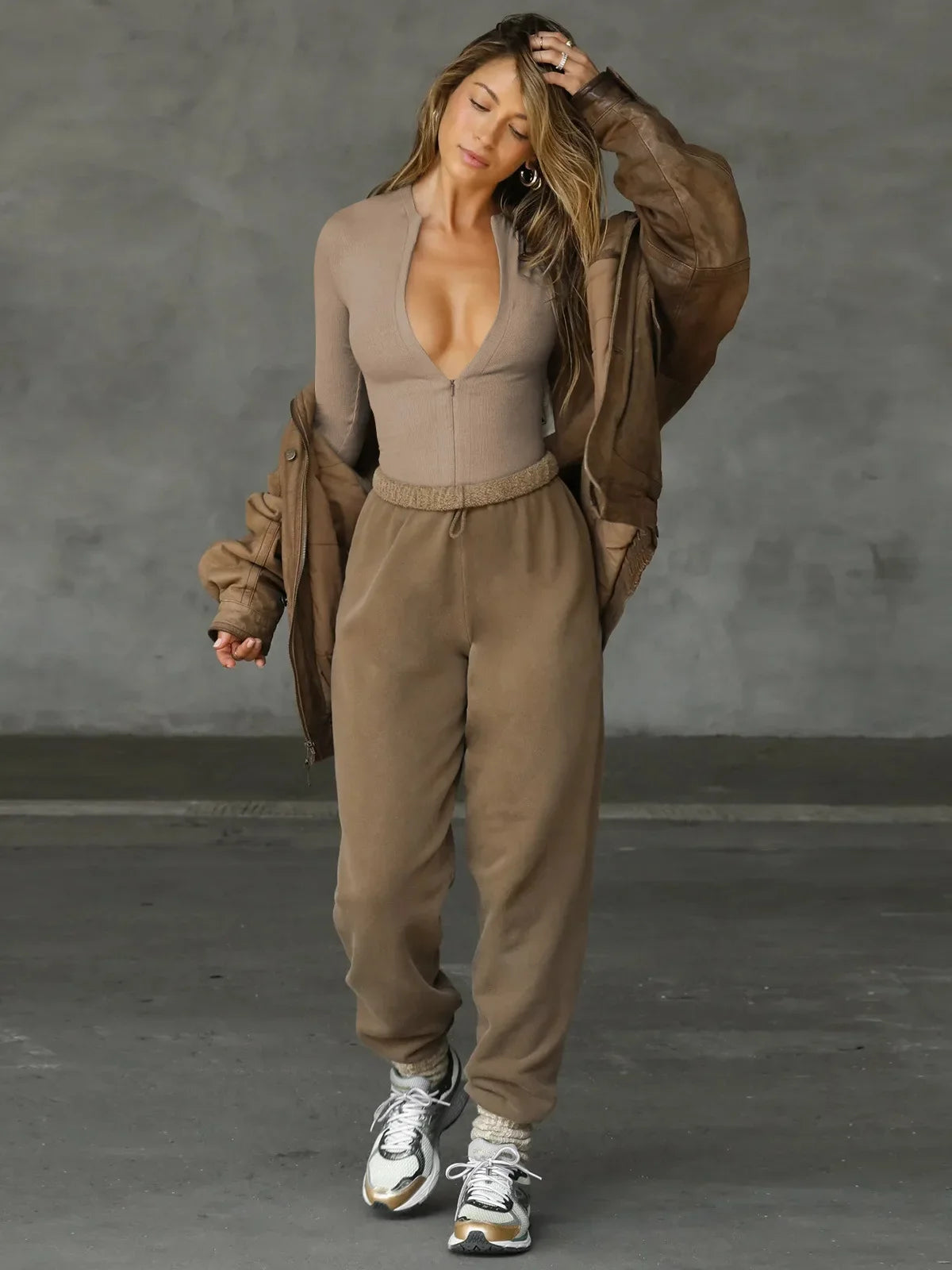 New Women's Jumpsuits Ribbed Long Sleeve Bodysuit Front Zip V Neck Bodycon Tops Stretchy Slim Fit Casual Streetwear for Daily